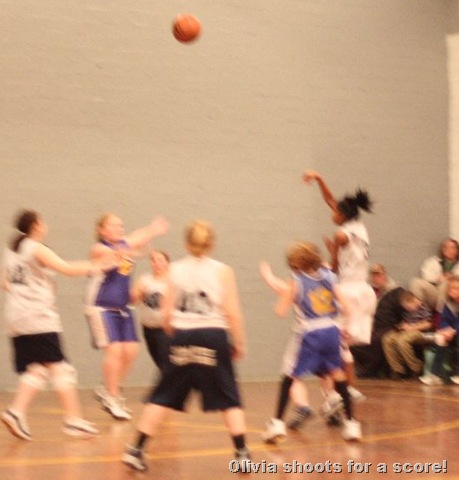 [snow strothers and basketball 2-27-2010 0120 resized[11].jpg]