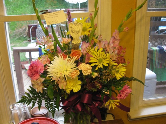 [2009-05-0230158 resized[2].jpg]