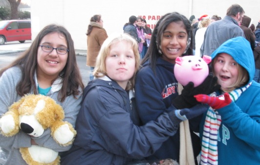 [sleepover parade 056[1].jpg]