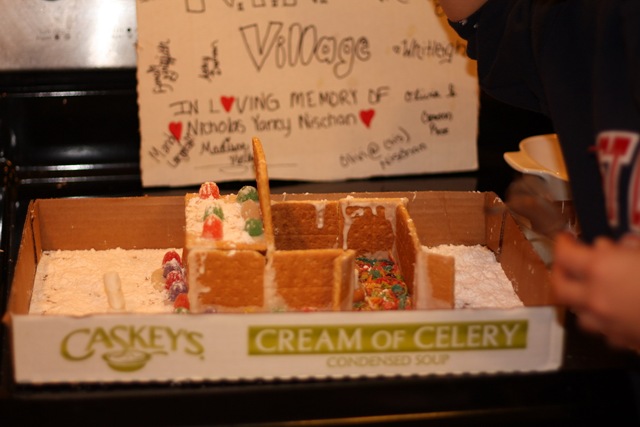 [december 341_resize[4].jpg]