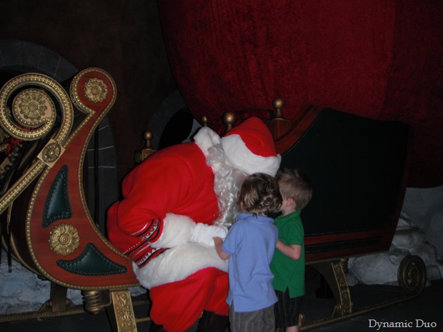 [santa, i want a digger and a firetruck (2)[3].jpg]