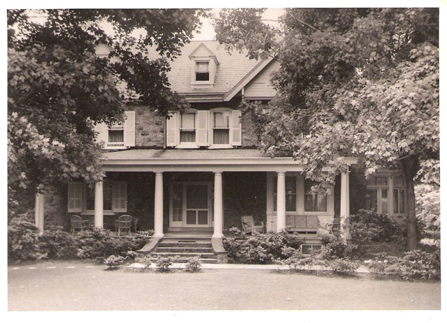 [PhiladelphiaHouse[6].jpg]