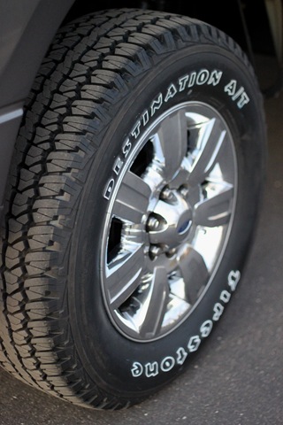[Tire213.jpg]