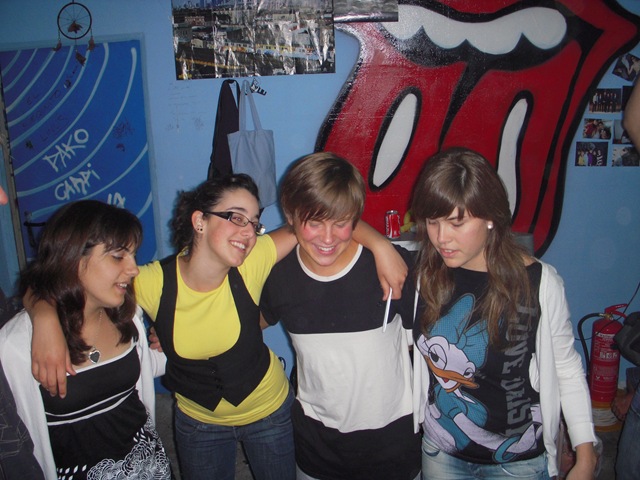 [DSCN45422.jpg]