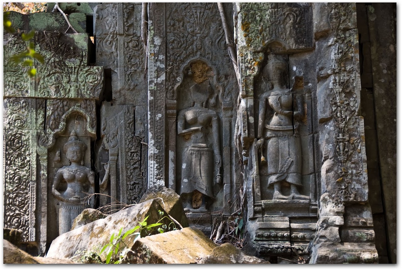 Apsaras at Banteay Kdei