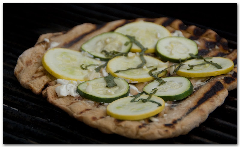 Grilled pizza