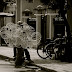 Laura+Medrano+BN+ESQUELETOS+DE+LUZ.jpg