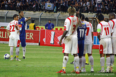 Hilton Moreira Persib vs Persema 2009/2010