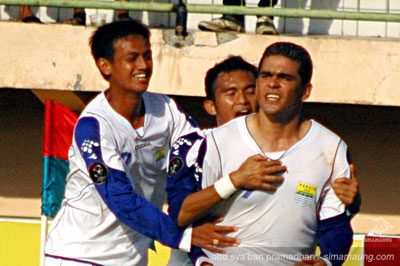 Pelita Jaya vs Persib 2010