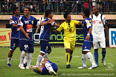 Pelita Jaya vs Persib 2009/2010