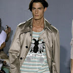 MENSWEAR SPRING SUMMER 2006
Dirk_Schonberger_
Paris from friday 1 to tuesday 5 of July 2005
