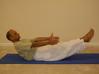 navasana01.jpg
