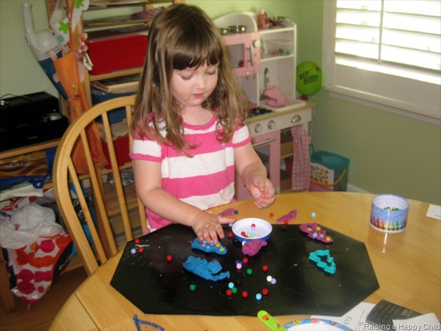 [June15_Playdoh2.jpg]