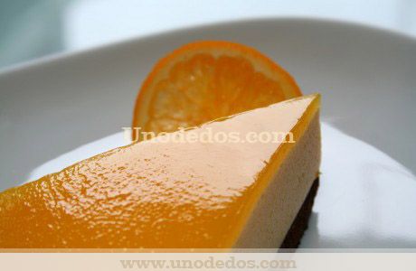 Tarta mousse de naranja