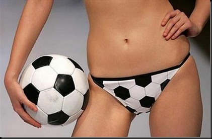 1864-hot-soccer-fan