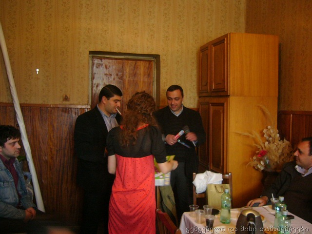 [P1110897[7].jpg]