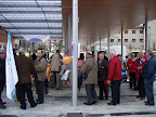 Castilla-Leon etxeko gizonak, bandera, musikatresna eta guzti.Los hombres del centro de Castilla-Leon acudieron con su bandera e instrumentos musicales.