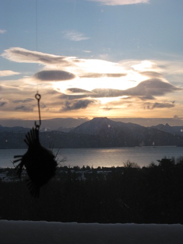 [dirty window sunrise[2].jpg]