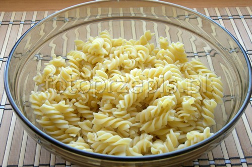 Makaronowa sałatka curry z kurczakiem i ananasem salatki kuchnia polska przepis foto Makaronowa sałatka curry z kurczakiem i ananasem salatki kuchnia polska przepis foto