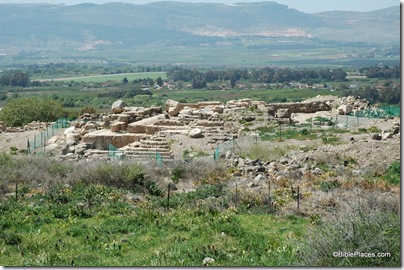 Omrit temple from east, tb032905151
