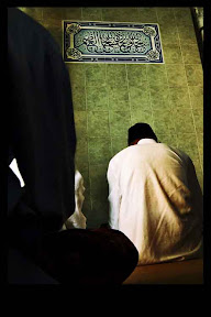 Только для мусульман! Срочно!% praying to Allah by mickoho news