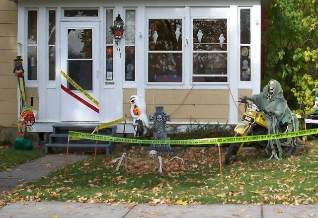 [happy_halloween_640_40[5].jpg]