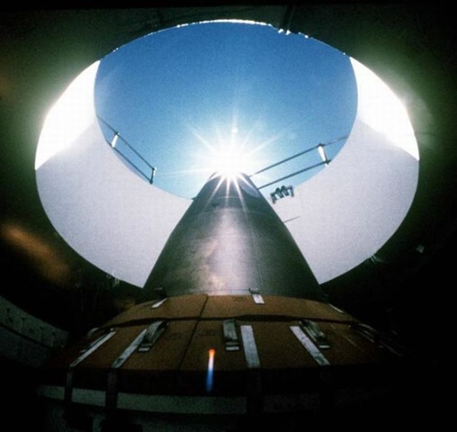 [nuclear_missile_silo_640_21[2].jpg]