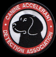 Chien de d&eacute;tection de produits incendiaires