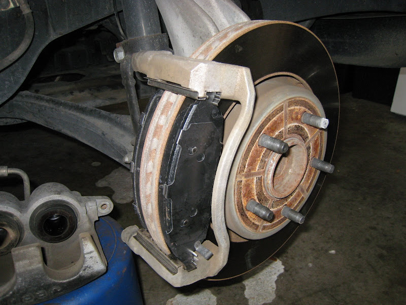 HowTo Change Front Brake Pads (WK) Jeep Garage Jeep Forum