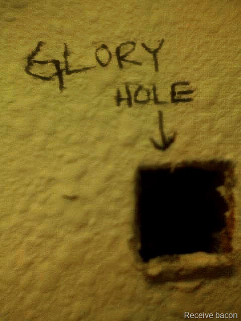 [glory-hole[8].jpg]