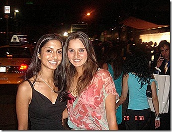 sania-miraza-hot-withher-friends