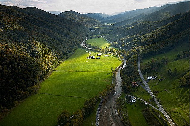 [cameron_davidson_aerial_photograph[4].jpg]