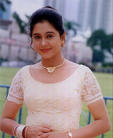 [devayani-devyani-42_900[4].jpg]