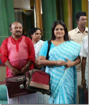 kochu-preman-and-manju-pillai-in Teja Bhai and Family
