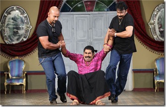 suraj-venjaramood-comedy-scene-in-Teja Bhai and Family Malayalam