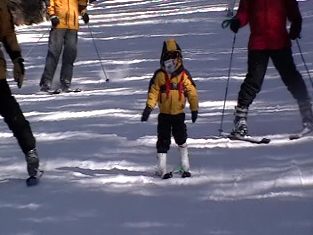 [01-01-09 Skiing from video5[2].jpg]