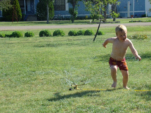 [05-20-10 Zane in sprinkler 06[2].jpg]