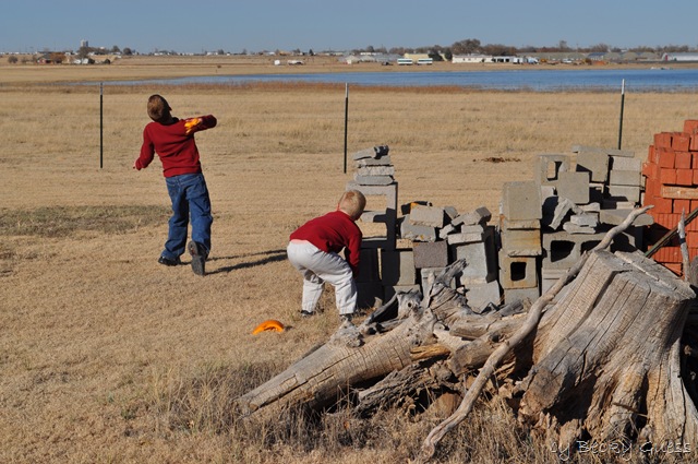 [11-25-10 pumpkin chunkin 51[2].jpg]