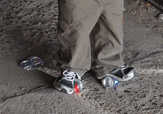 [copy 01-06-11 crushing cans 11[2].jpg]