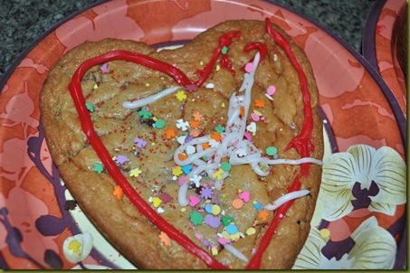 02-14-11 Valentine cookies 10