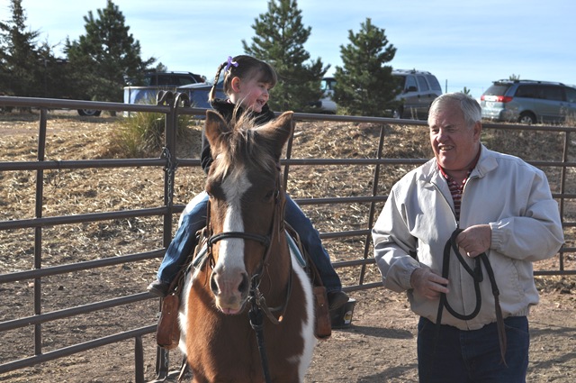 [03-31-11 farm visit 29[7].jpg]