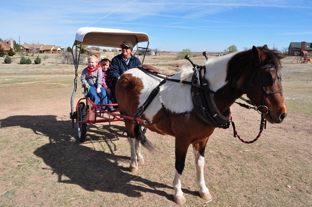 [03-31-11 farm visit 113[2].jpg]