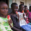 Eiscreme bringt Kinderaugen auch in Uganda zum Strahlen.JPG
