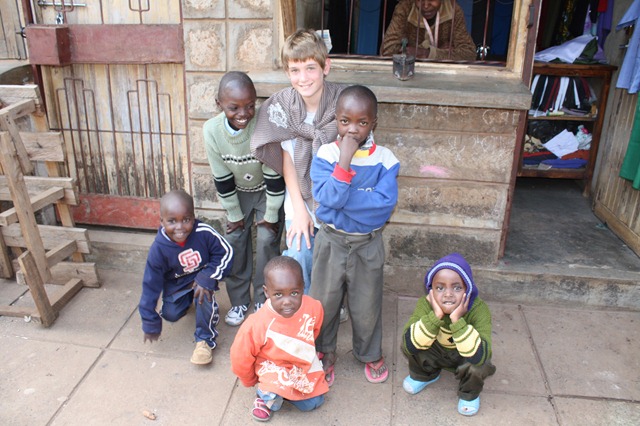 [Nairobi and ABO 049[2].jpg]