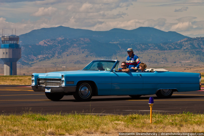 Классический Кадиллак Кабриолет Classic Cadillac Convertible