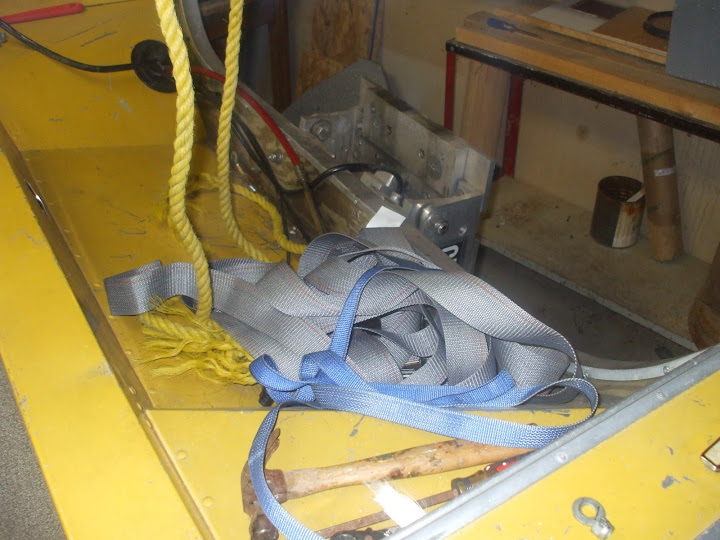 Boat%20resto%20winter%202010%20007.jpg