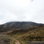 Der "Mount Doom", irgendwo da oben hinter den Wolken.