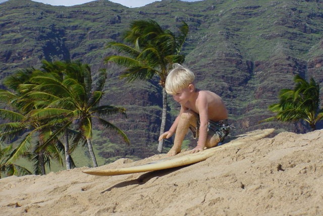 [Jonas sand surfing[5].jpg]