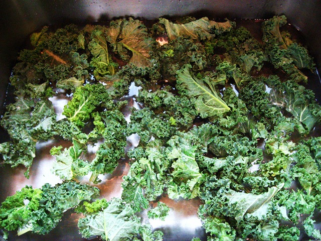 [cleaning kale[1].jpg]