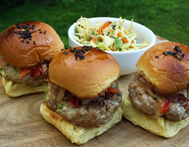 [pork sliders with kimchi, asian, mini burgers[5].jpg]